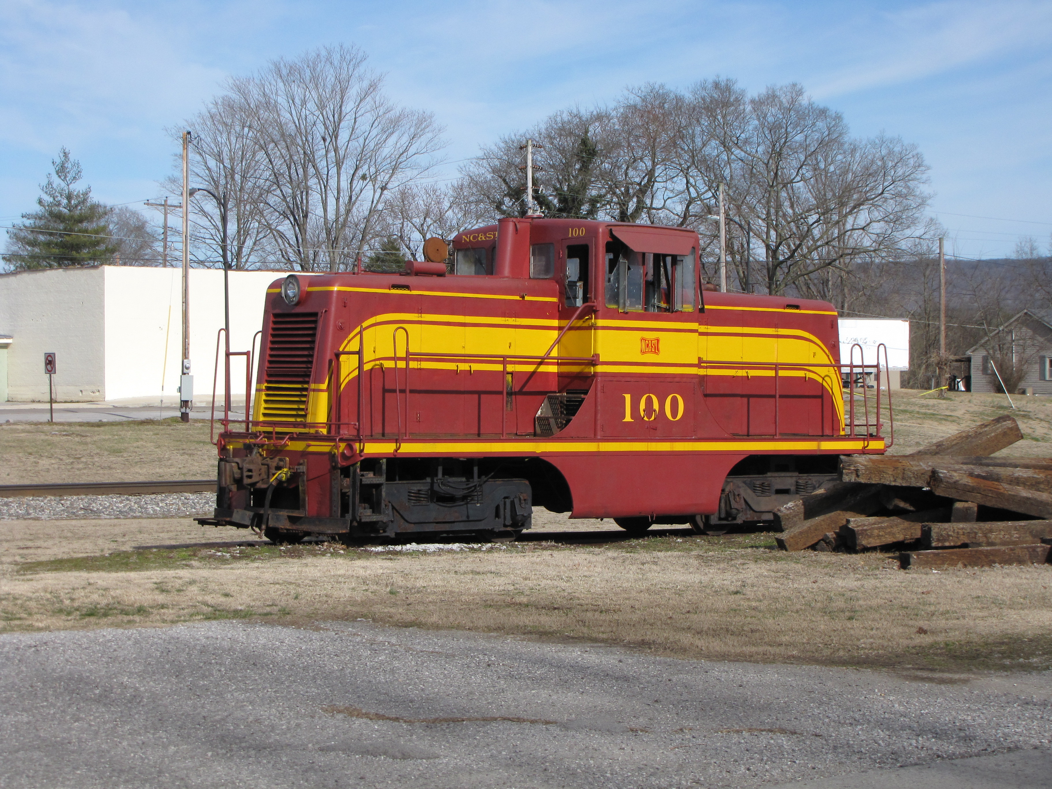 NC !00